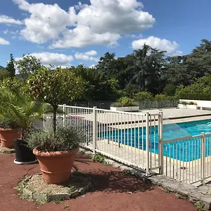 Charme Et Tranquillité, Dans Résidence Avec Piscine, L’aparté - Sejouraix Aix-les-Bains